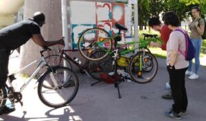 L’atelier vélo associatif de Créteil, on en redemande !