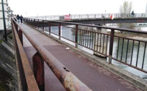 La passerelle d’Alfortville fait grise mine, alerte aux élus